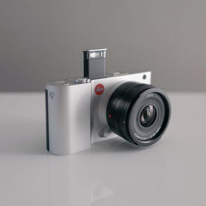 Imagen de Leica T Mirrorless Digital Camera